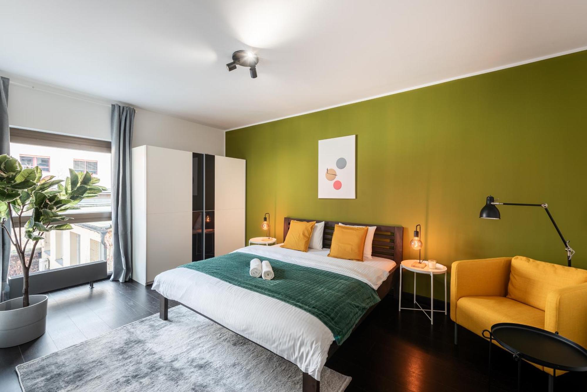 Spacious Apartments Near Karlin Square プラハ エクステリア 写真