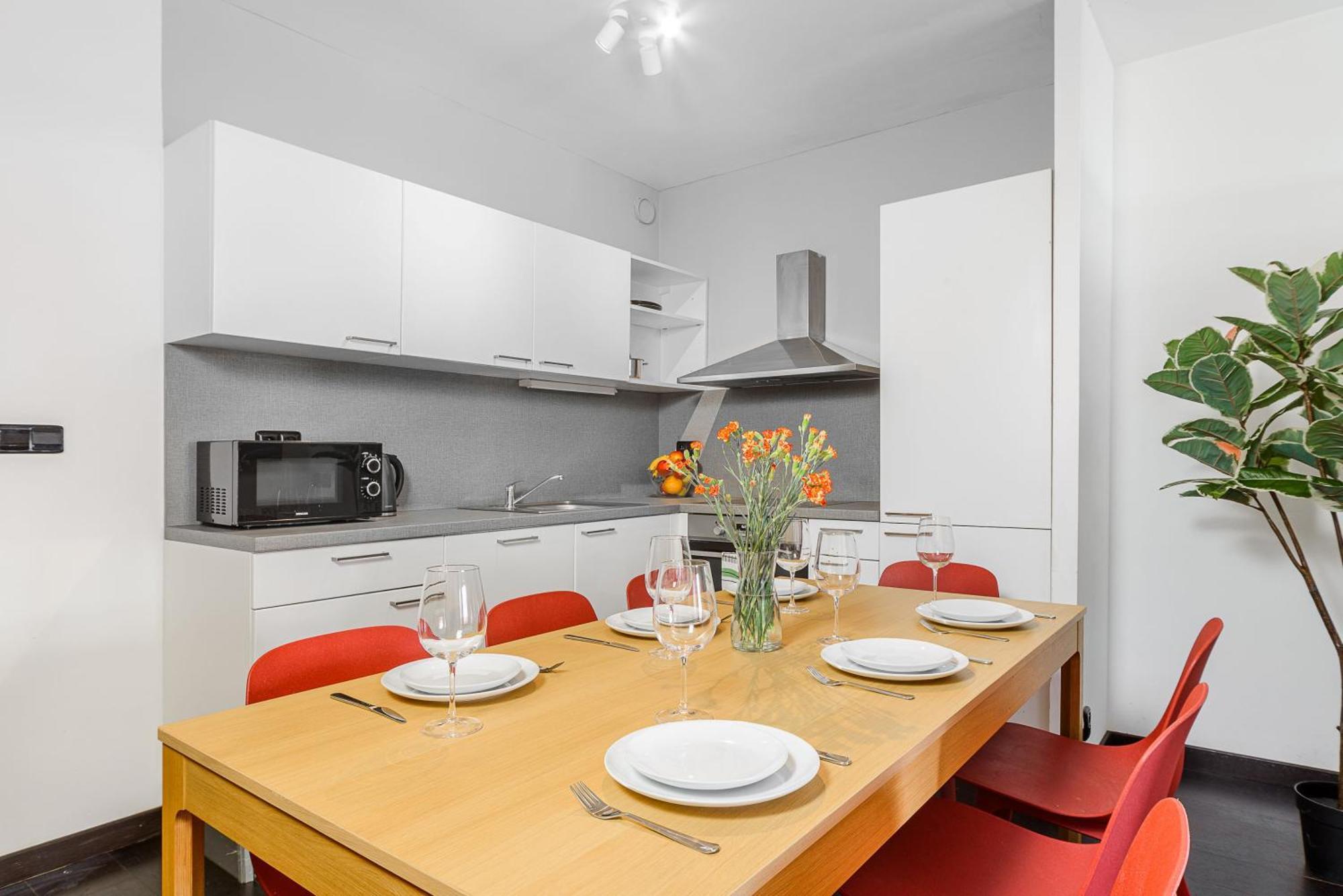 Spacious Apartments Near Karlin Square プラハ エクステリア 写真