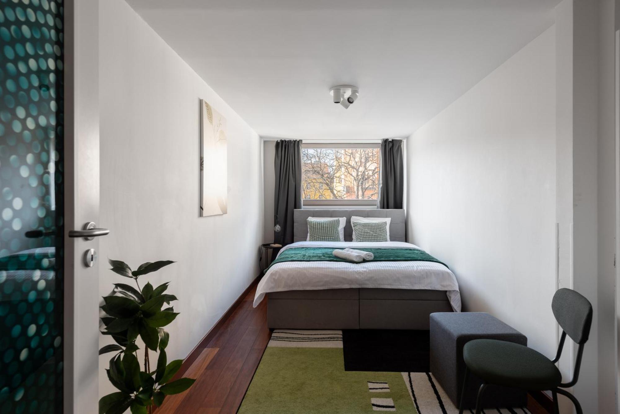 Spacious Apartments Near Karlin Square プラハ エクステリア 写真